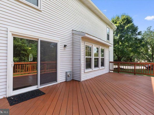 1929 E Beech Road, Sterling VA 20164