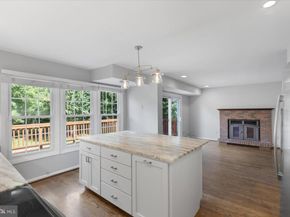 1929 E Beech Road, Sterling VA 20164
