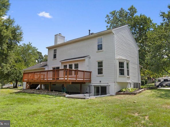 1929 E Beech Road, Sterling VA 20164