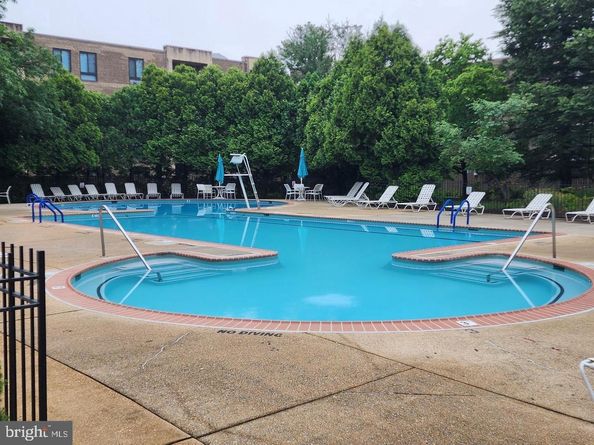 803 N Howard Street 254, Alexandria VA 22304