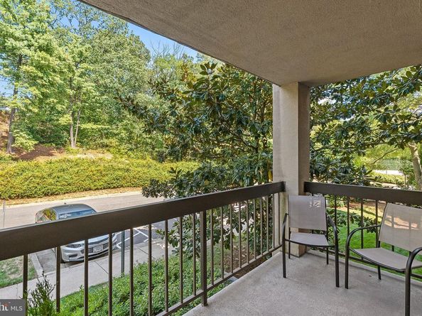 803 N Howard Street 254, Alexandria VA 22304