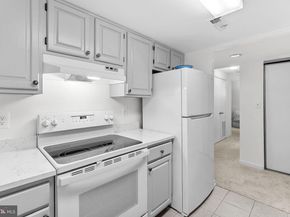 803 N Howard Street 254, Alexandria VA 22304