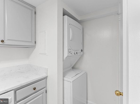 803 N Howard Street 254, Alexandria VA 22304