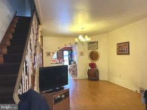 2544 S 10TH Street, Philadelphia PA 19148