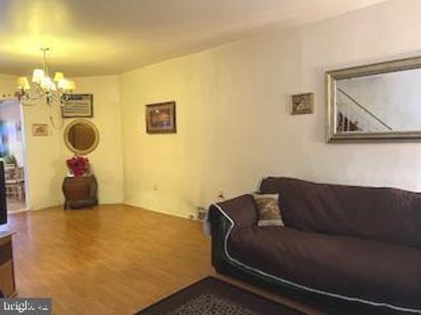 2544 S 10TH Street, Philadelphia PA 19148