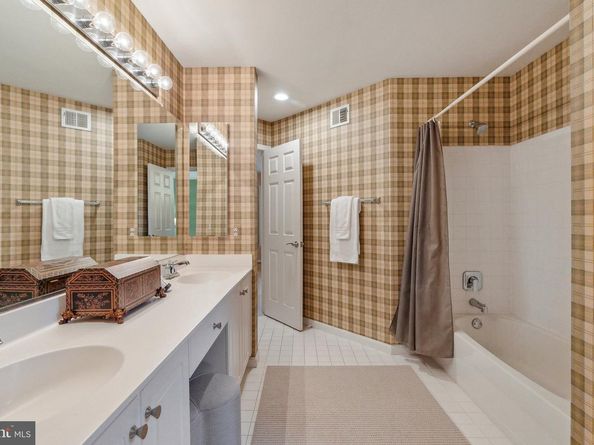 10914 Larkmeade Lane, Potomac MD 20854