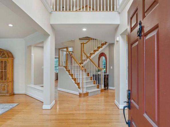 10914 Larkmeade Lane, Potomac MD 20854