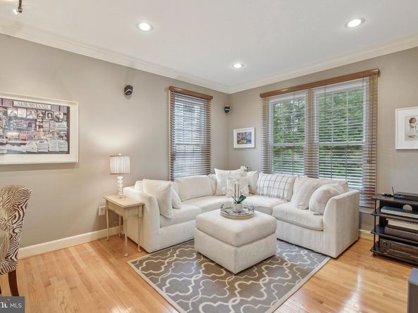 10914 Larkmeade Lane, Potomac MD 20854