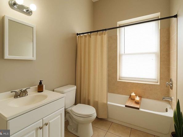 868 N 44TH Street, Philadelphia PA 19104