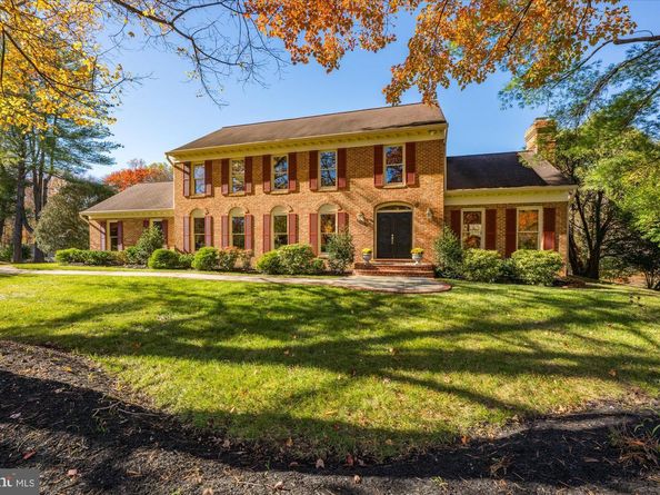 8426 Holly Leaf Drive, Mclean VA 22102