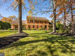 8426 Holly Leaf Drive, Mclean VA 22102