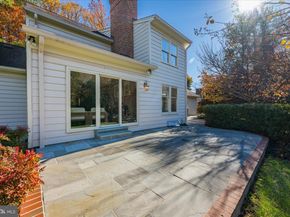 8426 Holly Leaf Drive, Mclean VA 22102