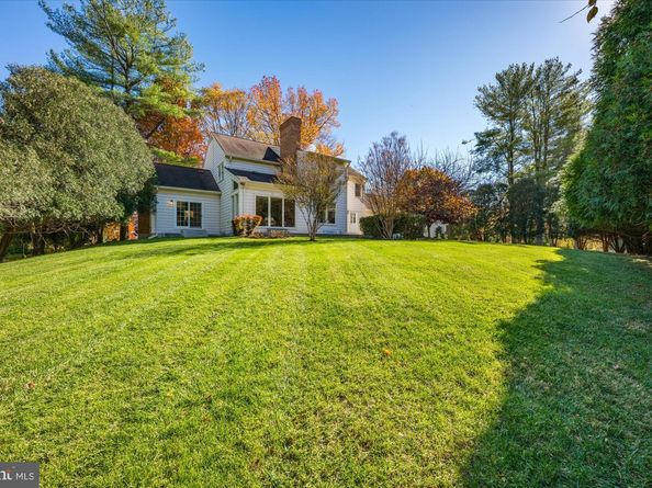 8426 Holly Leaf Drive, Mclean VA 22102