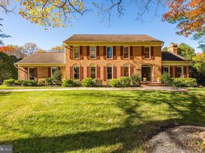 8426 Holly Leaf Drive, Mclean VA 22102