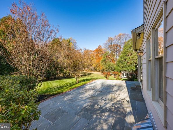 8426 Holly Leaf Drive, Mclean VA 22102