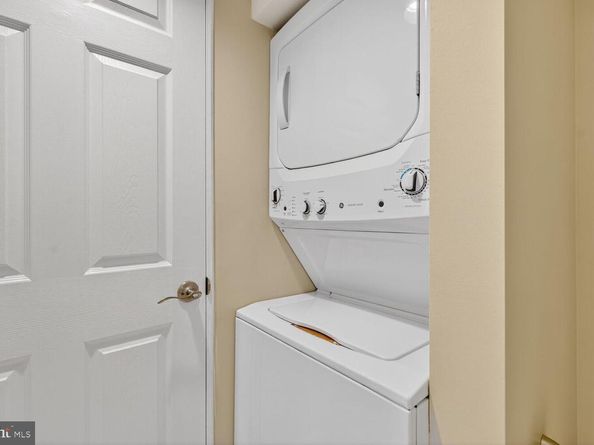 1276 N Wayne Street 704, Arlington VA 22201