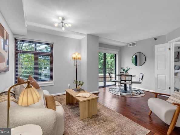 2400 Clarendon Boulevard 212, Arlington VA 22201