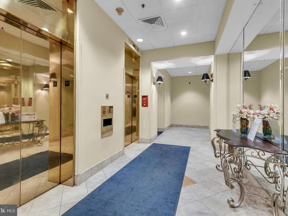 2400 Clarendon Boulevard 212, Arlington VA 22201