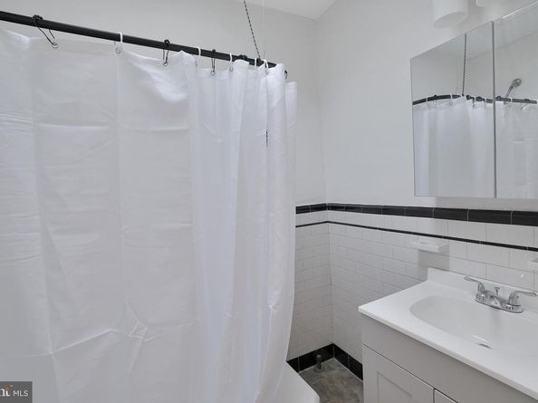 121 Central Avenue, Cheltenham PA 19012