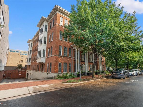 1023 N Royal Street 203, Alexandria VA 22314