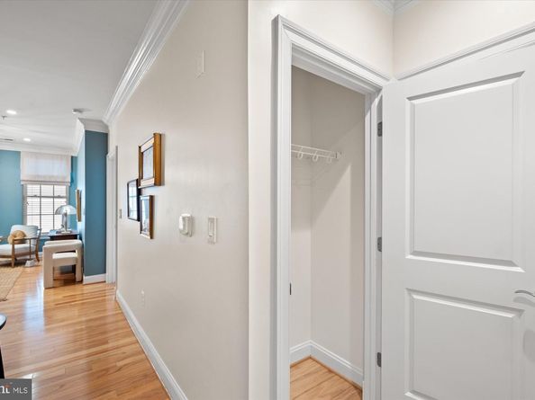 1023 N Royal Street 203, Alexandria VA 22314