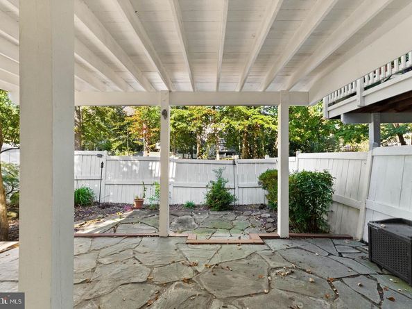 12001 Edgemere Circle, Reston VA 20190