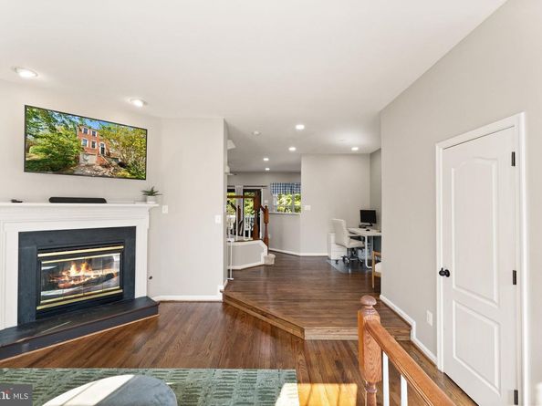 12001 Edgemere Circle, Reston VA 20190