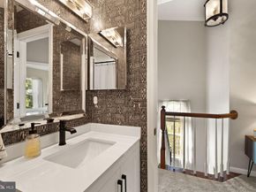 12001 Edgemere Circle, Reston VA 20190