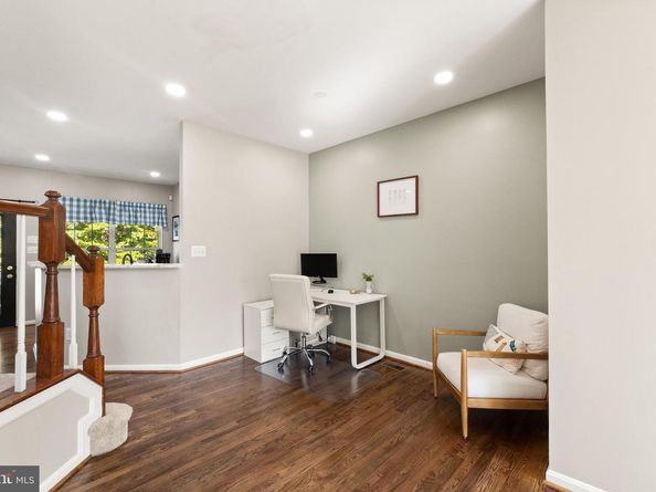 12001 Edgemere Circle, Reston VA 20190