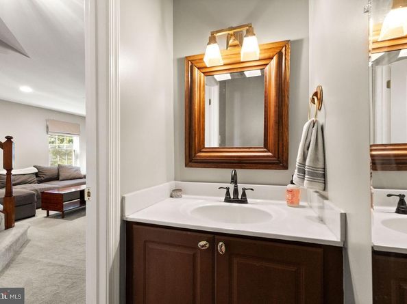 12001 Edgemere Circle, Reston VA 20190