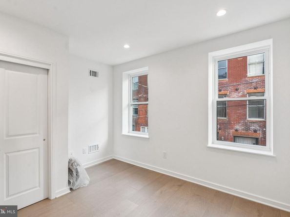 1106 Titan Street, Philadelphia PA 19147