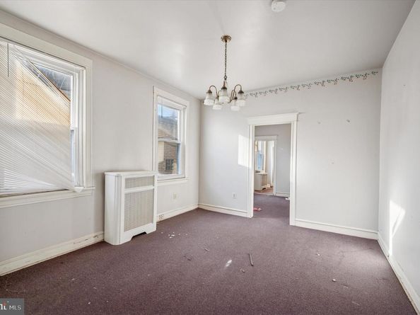 4083 Ford Road, Philadelphia PA 19131