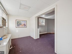 4083 Ford Road, Philadelphia PA 19131