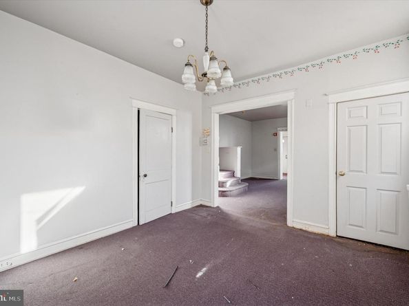 4083 Ford Road, Philadelphia PA 19131