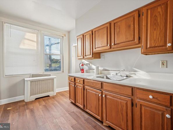 4083 Ford Road, Philadelphia PA 19131