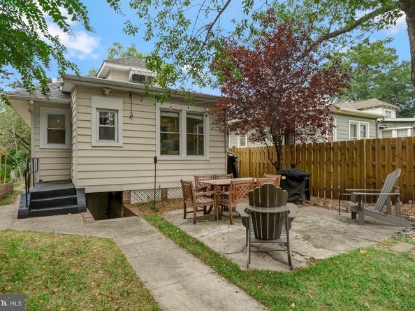 3003 10TH Street NE, Washington DC 20017