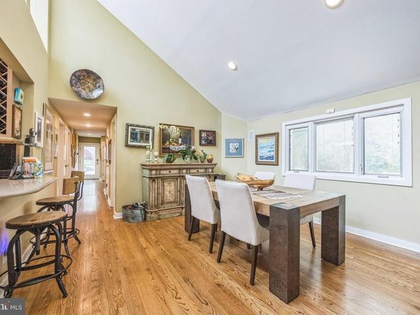 745 Germantown Pike, Lafayette Hill PA 19444