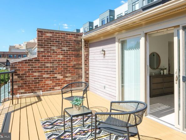 615 N Tazewell Street, Arlington VA 22203