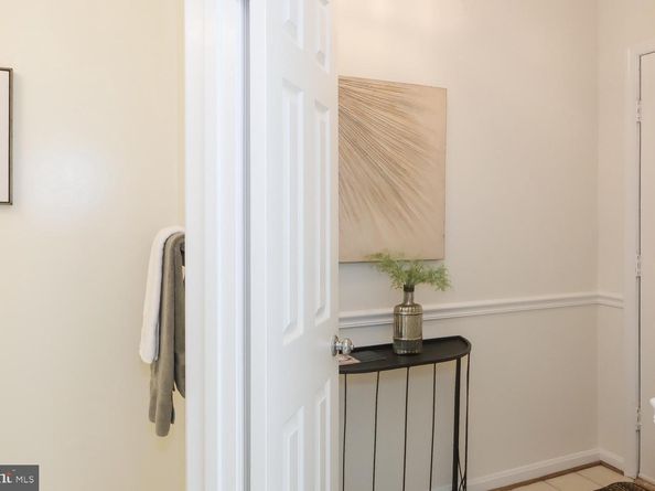615 N Tazewell Street, Arlington VA 22203