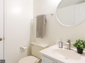 615 N Tazewell Street, Arlington VA 22203