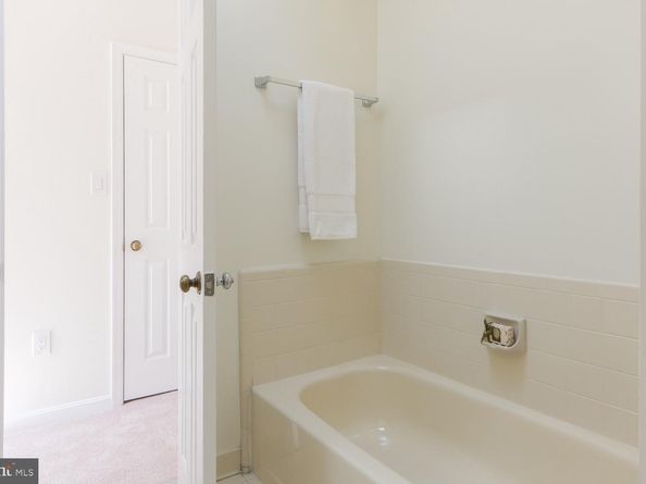 615 N Tazewell Street, Arlington VA 22203