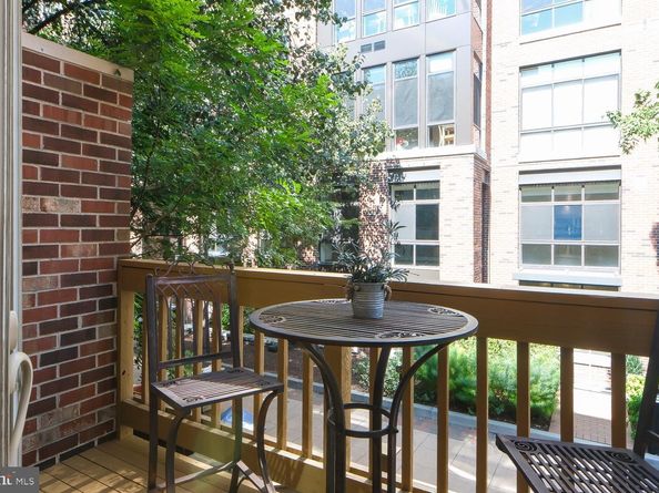 615 N Tazewell Street, Arlington VA 22203