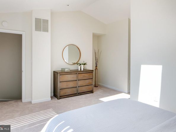 615 N Tazewell Street, Arlington VA 22203