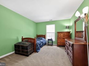 222 Hillsboro Mills Lane, Wallingford PA 19086