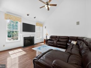 222 Hillsboro Mills Lane, Wallingford PA 19086