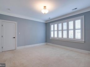 510 Walker Street SW, Vienna VA 22180