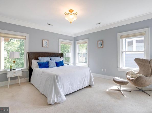 510 Walker Street SW, Vienna VA 22180