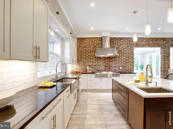 510 Walker Street SW, Vienna VA 22180