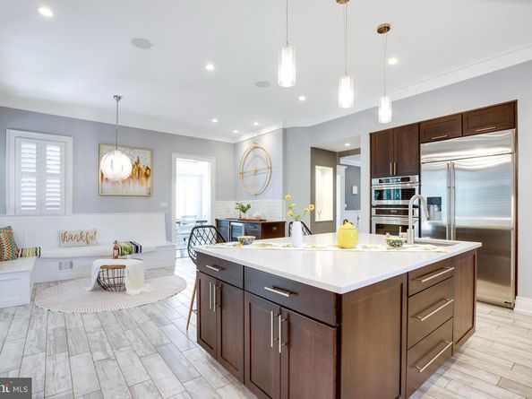 510 Walker Street SW, Vienna VA 22180