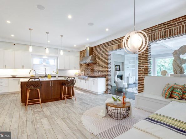 510 Walker Street SW, Vienna VA 22180